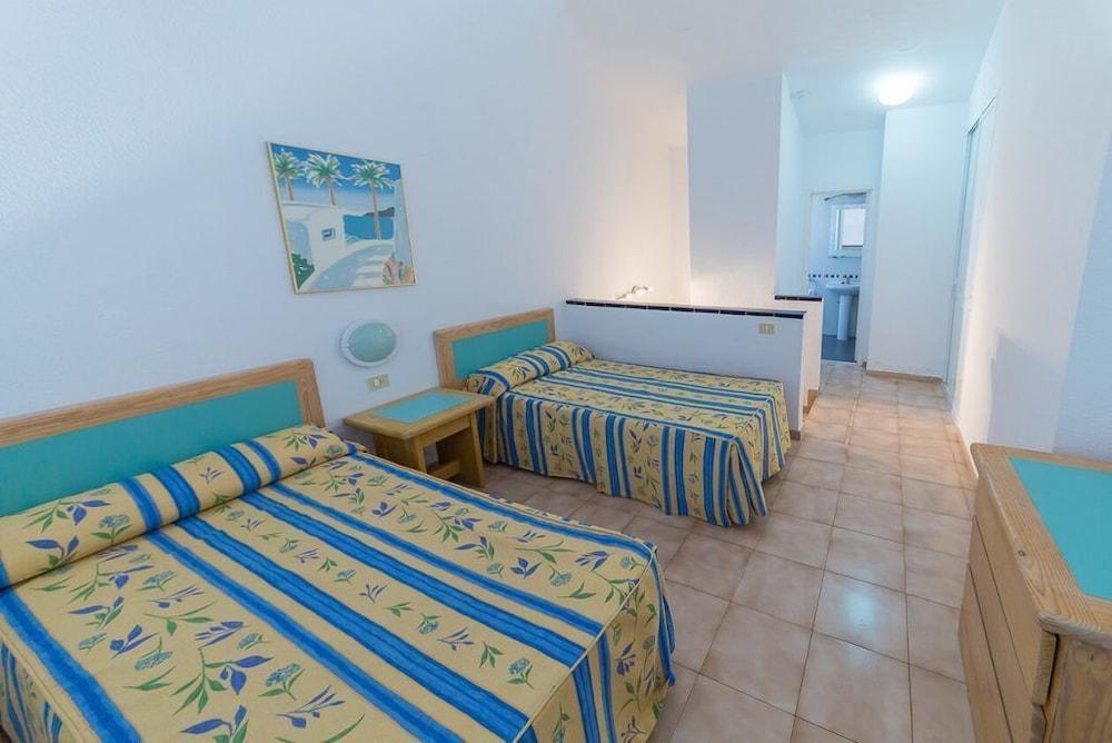 Castle Harbour Aparthotel Los Cristianos  Exterior photo