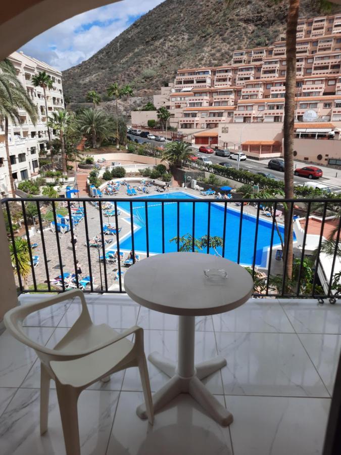 Castle Harbour Aparthotel Los Cristianos  Exterior photo